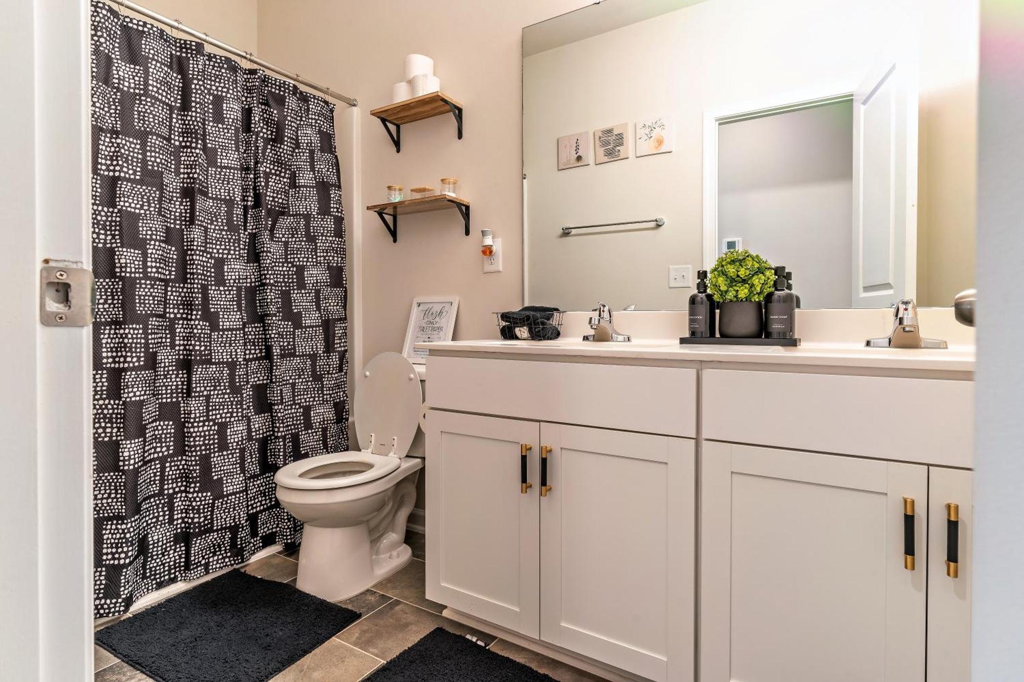 Willa Raleigh Luxe Family Retreat- 15 Min To Downtown, Kids Gear, Fast Wifi For Wfh, Ev & Pet Friendly Zewnętrze zdjęcie